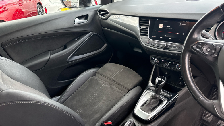 Vauxhall Crossland 1.5 Turbo D [120] Ultimate 5dr Auto Diesel Hatchback